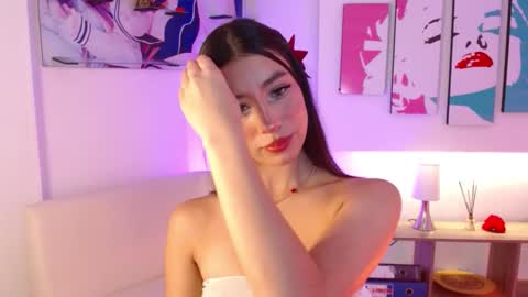 Elizabeth online show from February 6, 12:30 pm