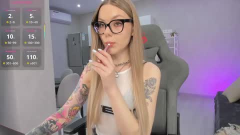 Jess online show from April 18, 11:01 am