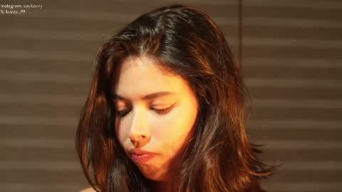 kozzy_ online show from January 24, 11:12 pm