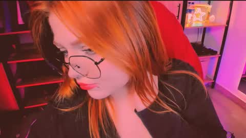 Khloe online show from March 12, 4:27 am