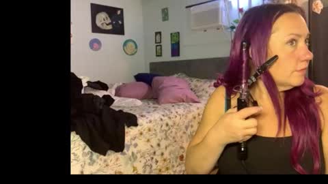 kreamyk420 online show from February 7, 6:22 pm