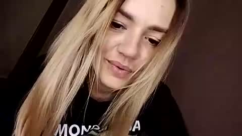 KrissSexi online show from September 15, 9:22 am