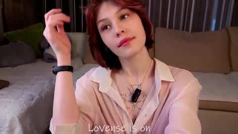 Sarah online show from April 6, 1:03 am