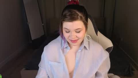 Kristen Gibbs online show from May 16, 10:36 am