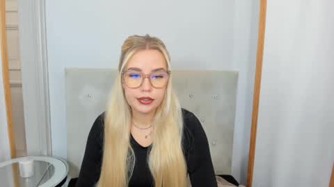 KristyFlowers online show from March 7, 6:24 am
