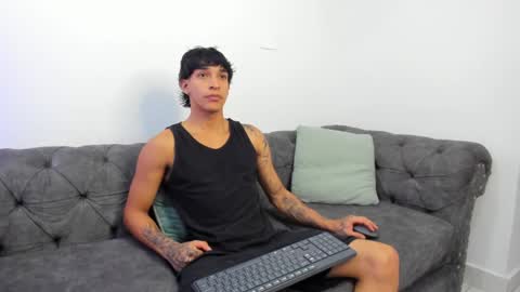 Kroy Wave  Muscle Tattoos Latino online show from May 24, 3:25 am