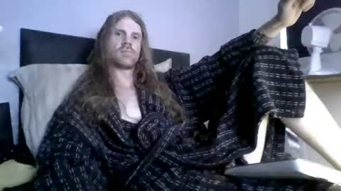 Krullz online show from June 15, 9:51 pm