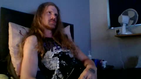 Krullz online show from June 19, 1:00 am