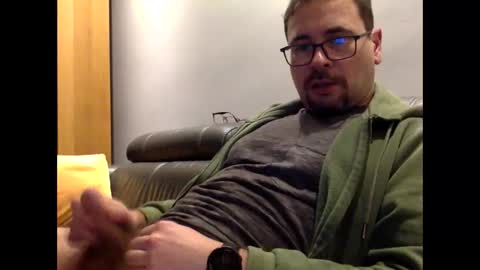 krzysztof1977 online show from December 24, 10:28 pm