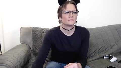 Cait online show from November 30, 1:56 am