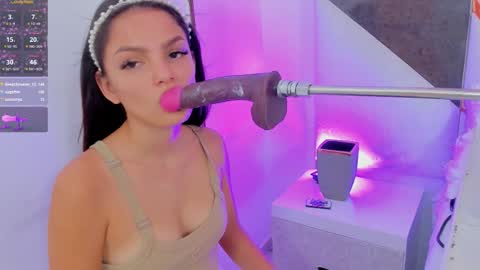 SARA online show from September 14, 3:57 pm