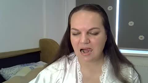 kurkuma_ online show from March 27, 1:01 pm