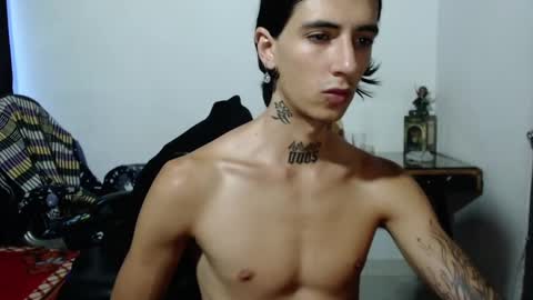 kyleer77 online show from March 12, 11:12 pm