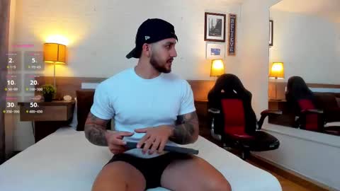 Snapshot of kylenorth_ chatting on October 14, 11:24 am kylenorth_ online show from October 14, 11:24 am