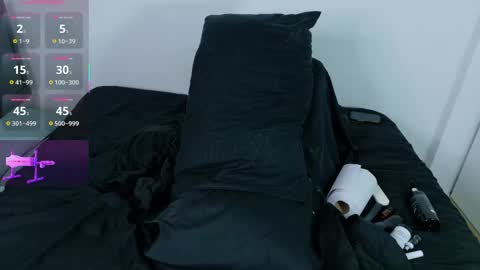 kylewalterxxx online show from April 17, 1:41 am