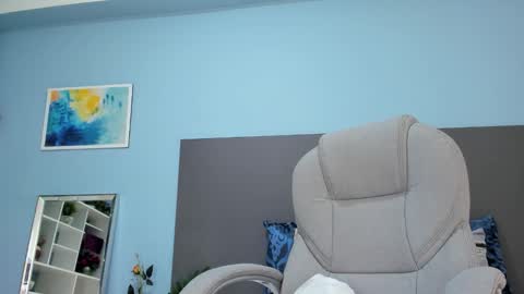 Snapshot of kylie_reyes chatting on October 24, 7:25 pm Kylie Reyes  online show from October 24, 7:25 pm