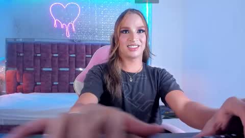 Kylie online show from November 4, 5:53 am