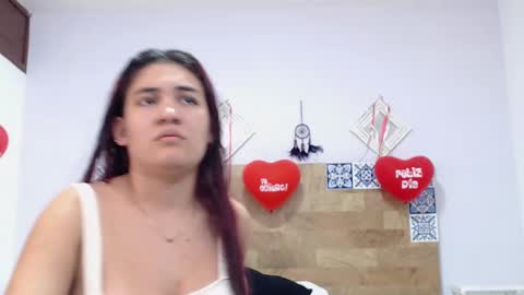 Snapshot of kyliiebaker chatting on February 27, 6:09 pm Kylie online show from February 27, 6:09 pm
