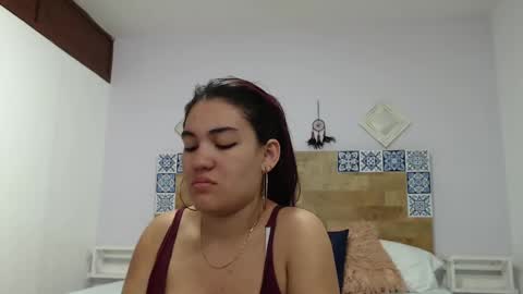 Snapshot of kyliiebaker chatting on March 7, 11:07 am Kylie online show from March 7, 11:07 am