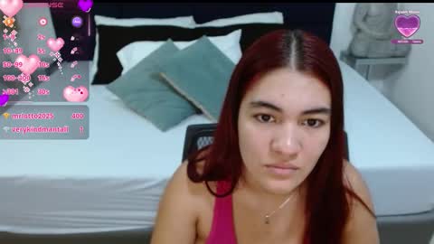 Snapshot of kyliiebaker chatting on October 10, 10:54 am Kylie online show from October 10, 10:54 am