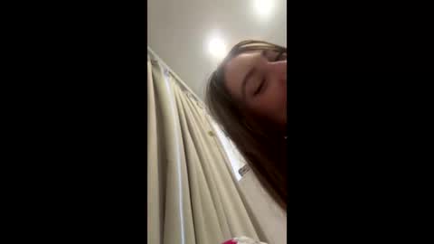 Selena online show from March 17, 5:56 am