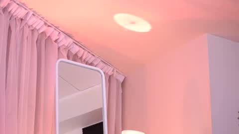 Kyssa online show from December 14, 8:15 pm