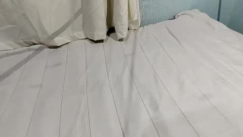 l0c0fundias online show from September 19, 6:06 am