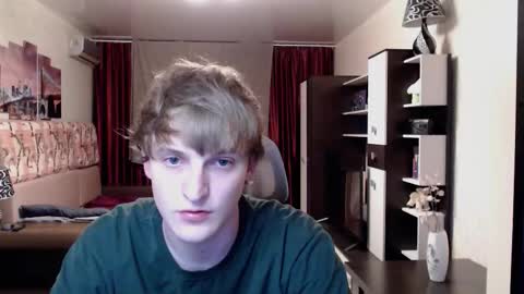 l1onkennedy online show from September 14, 8:32 pm