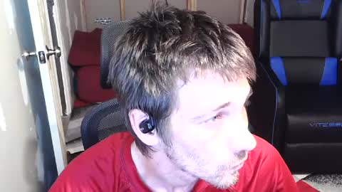l1v1nth3dr3am online show from July 12, 11:52 pm