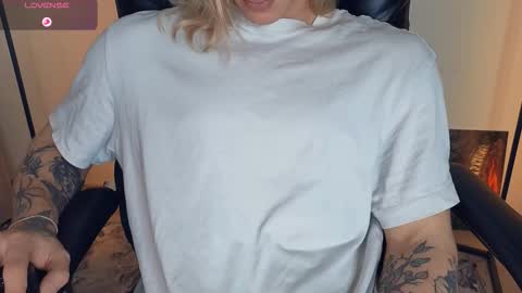 Adonis online show from November 16, 10:06 am