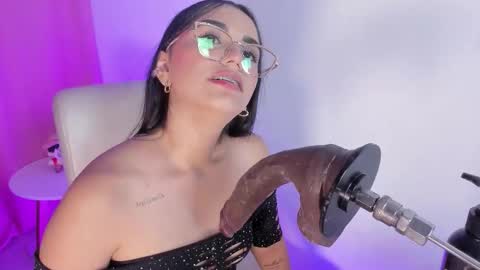 lana  foxx Model  independient online show from January 15, 1:25 am