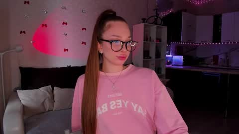 Alice online show from February 1, 4:42 am