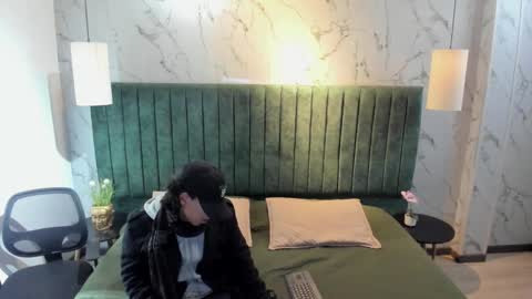 labrinthteasing online show from January 13, 12:13 pm