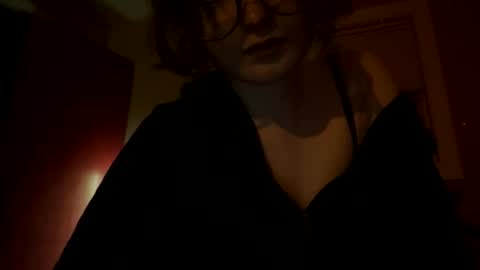 lacedinsin online show from May 21, 4:30 am