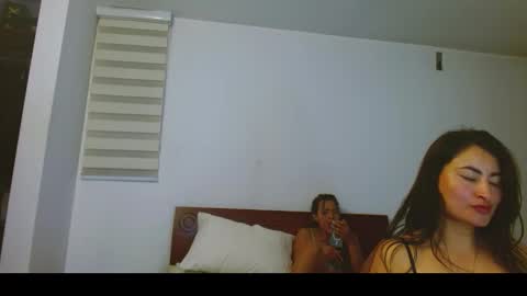 Jazmin online show from February 5, 7:01 am