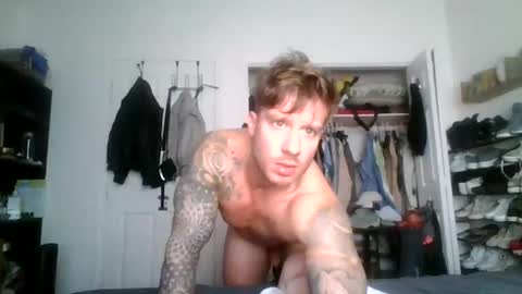 lacrioxcum18 online show from January 12, 9:44 pm