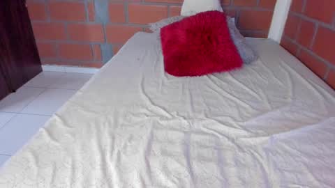 Akyra  online show from December 30, 4:18 pm