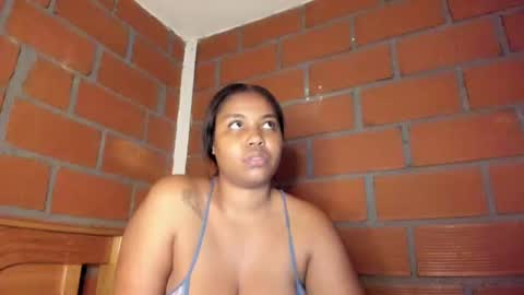 Akyra  online show from December 10, 2:27 am