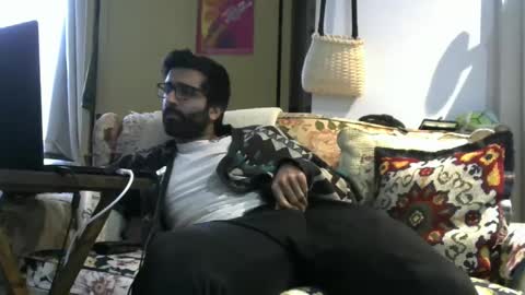 Ali online show from December 4, 4:54 pm