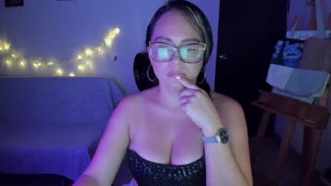 Sophie   online show from November 11, 12:13 am