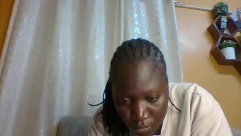 Snapshot of ladyblossoms19 chatting on October 12, 9:27 pm lindah32 online show from October 12, 9:27 pm
