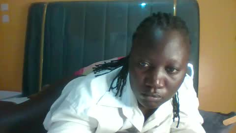 Snapshot of ladyblossoms19 chatting on September 29, 2:54 am lindah32 online show from September 29, 2:54 am