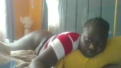 lindah32 online show from December 23, 7:58 am