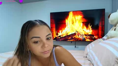 Hello im lady nice to meet you  online show from November 24, 6:28 pm