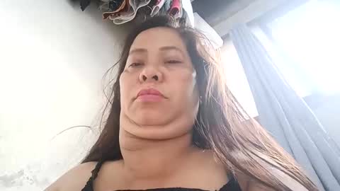 ladyjelyn69 online show from June 2, 11:40 pm