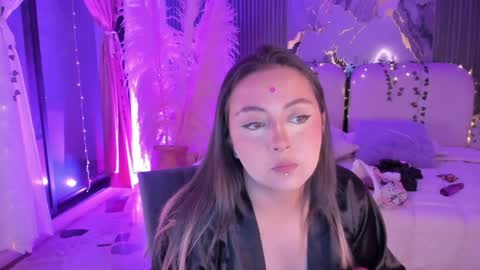 Lady  online show from March 27, 6:30 am