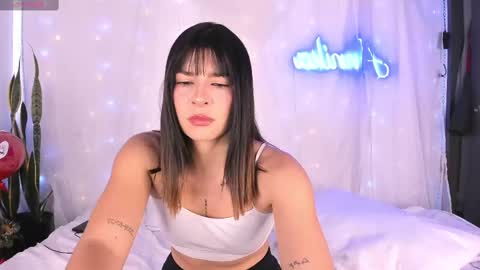 Snapshot of laena_arryn chatting on March 1, 7:48 pm Laena Arryn online show from March 1, 7:48 pm