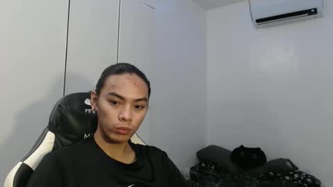 lalakinghugecock_2 online show from November 19, 12:15 pm