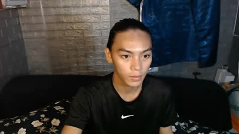 lalakinghugecock_2 online show from January 9, 2:54 am