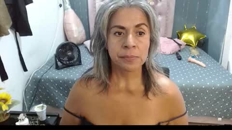 lalisha online show from February 19, 1:49 am